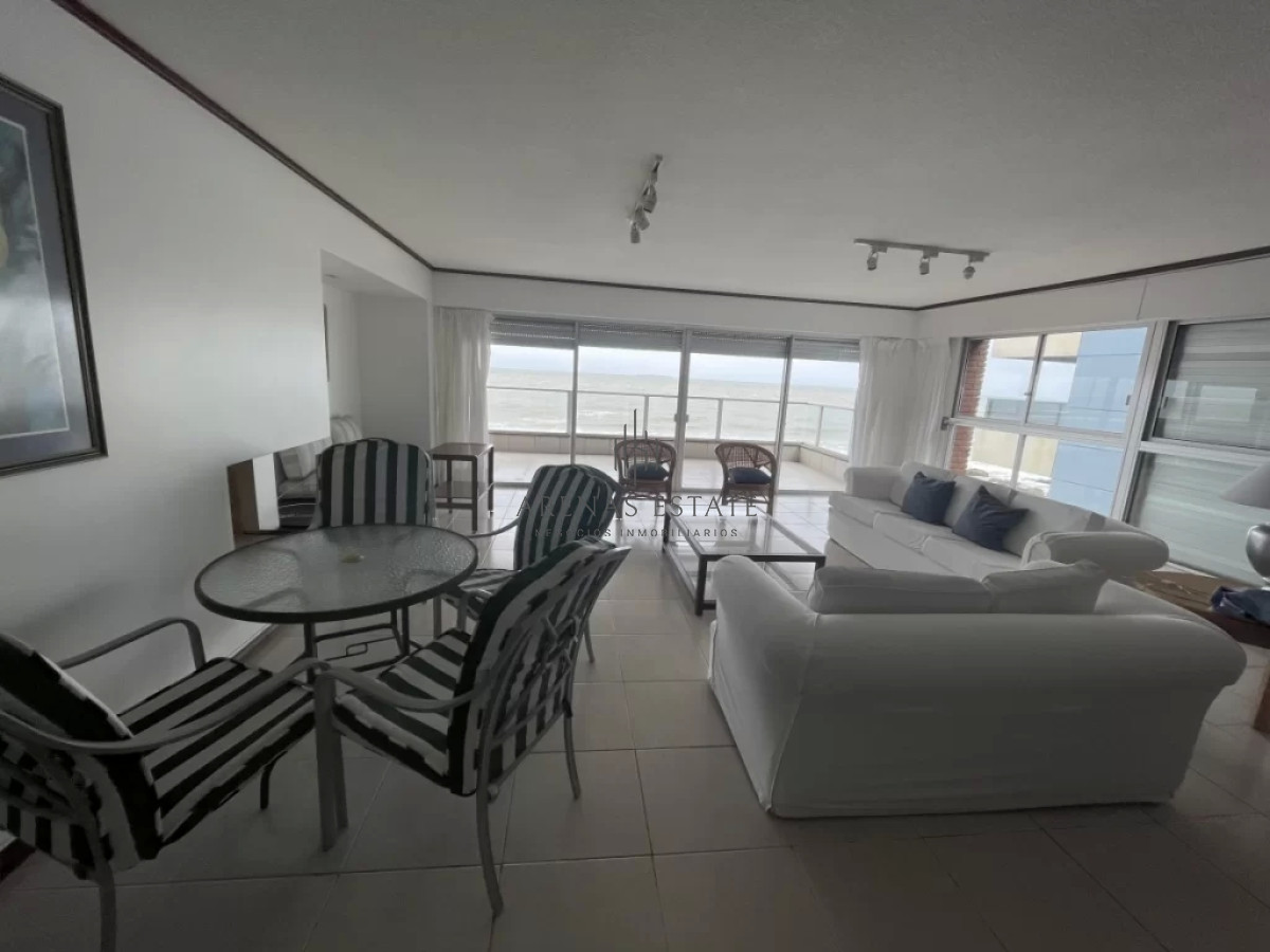 Apartamento ID.398 - Apartamento en Venta en Penisula 