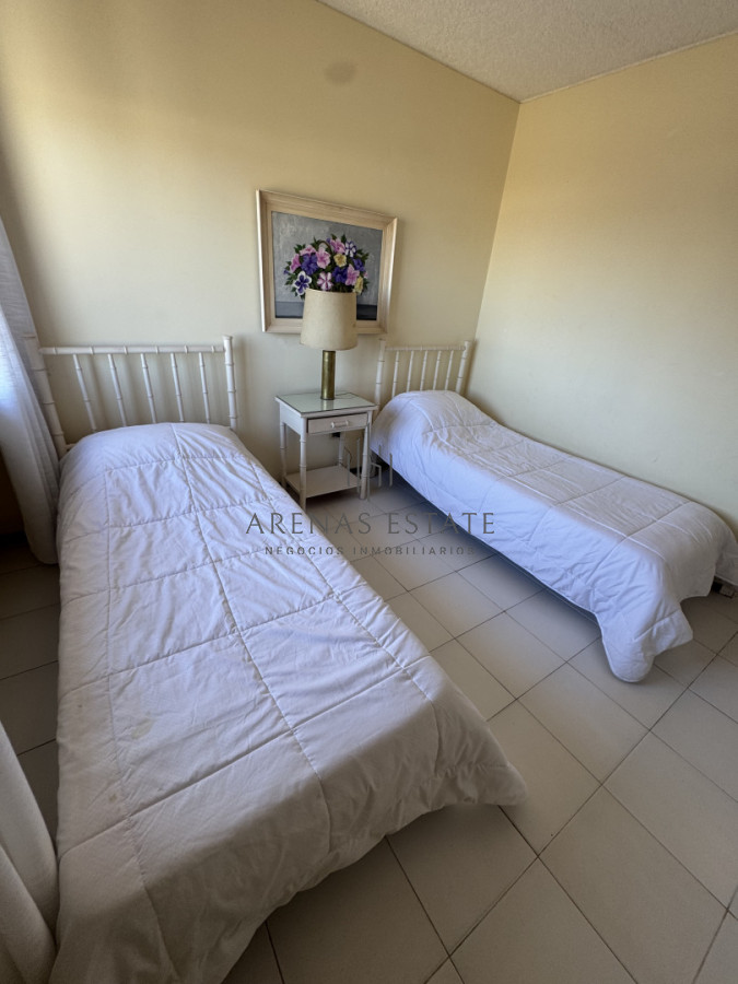 Apartamento ID.4122 - Apartamento en venta en primera linea de playa Brava Punta del Este 