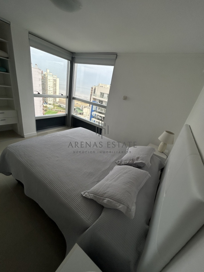 Apartamento ID.2256 - Apartamento en venta Sobre Chiverta - Punta del Este