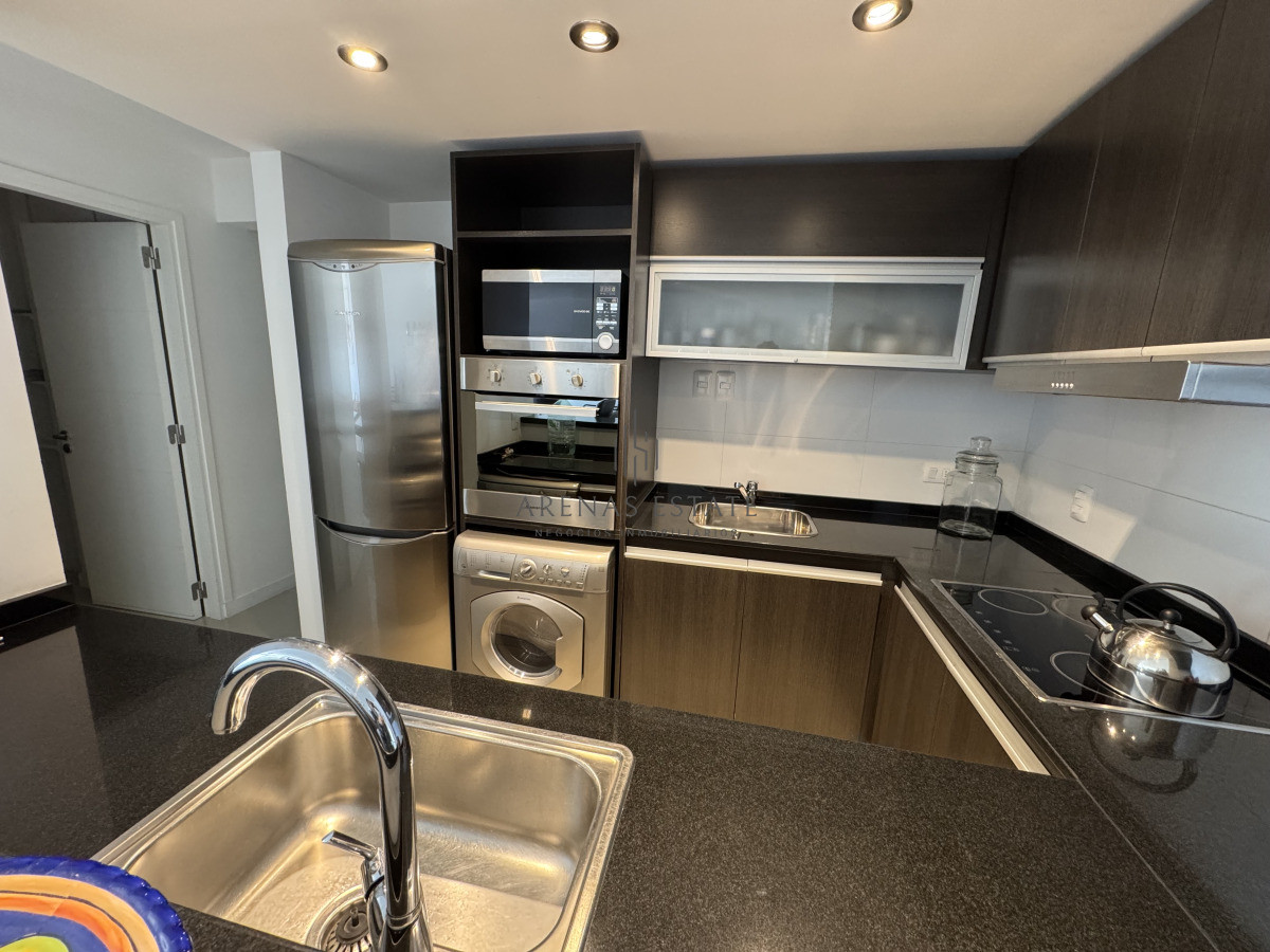 Apartamento ID.4000 - Apartamento de 3 dormitorios en venta en Punta del Este