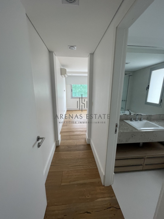 Apartamento ID.1122 - Excelente apartamento en venta en Punta del Este