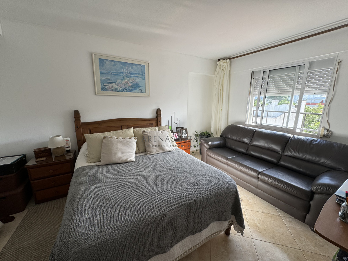 Apartamento ID.3247 - Apartamento de dos dormitorios en venta en Punta del Este