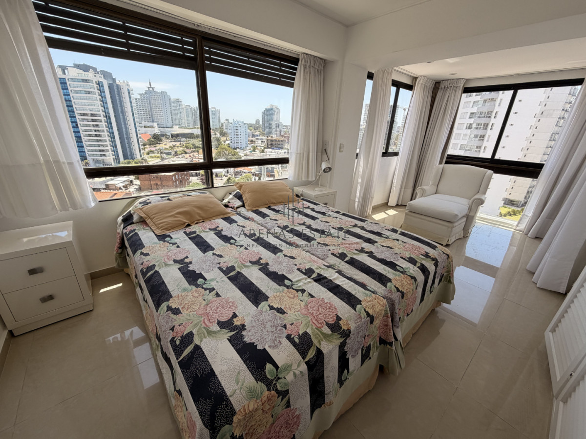 Apartamento ID.4125 - Apartamento de 3 dormitorios en venta en primera linea de la Brava