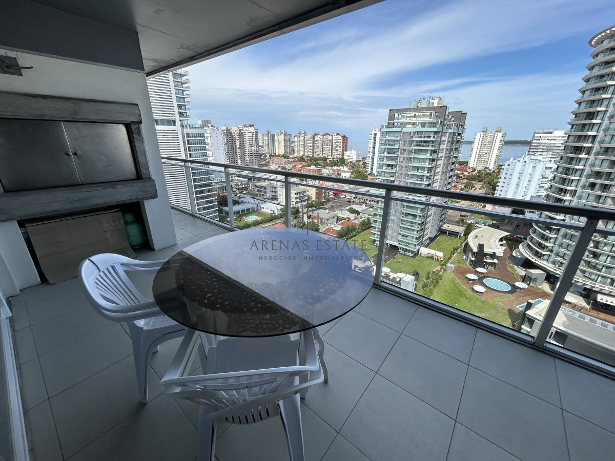 Apartamento ID.2237 - Apartamento de 3 dormitorios en venta en Punta del Este 