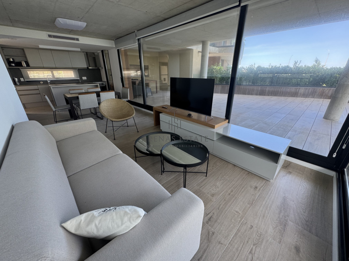 Apartamento ID.4144 - Apartamento de dormitorios en venta en Punta del Este, primera linea 