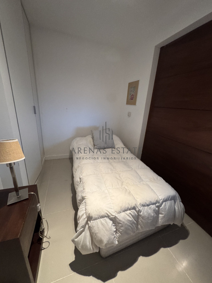 Apartamento ID.4002 - Apartamento de 3 dormitorios en venta en Punta del Este 