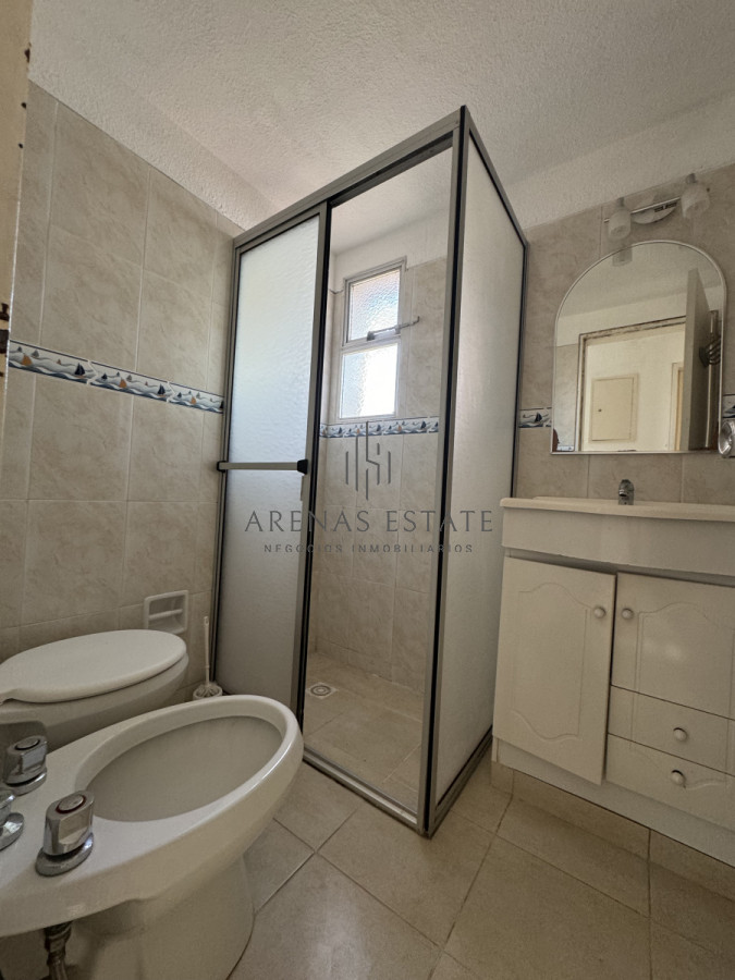 Apartamento ID.3333 - Apartamento de 3 dormitorios en venta en Maldonado 