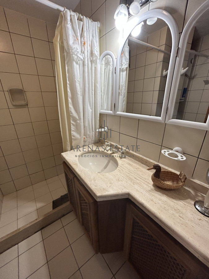 Apartamento ID.1943 - Apartamento en venta de 3 dormitorios, en Punta del Este 