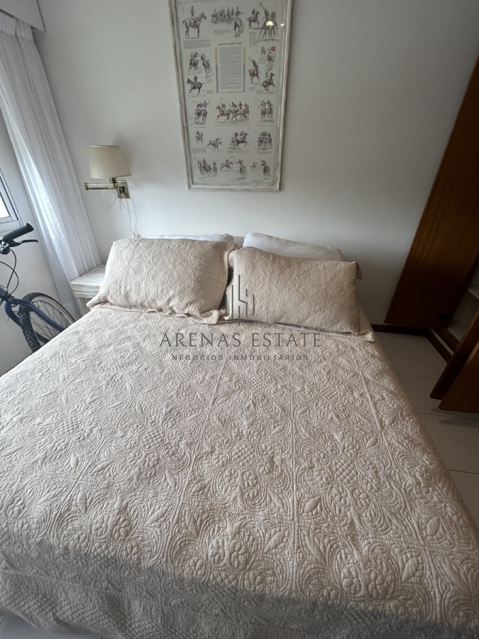 Apartamento ID.2072 - Apartamento de 3 dormitorios en venta Zona brava , Punta del Este