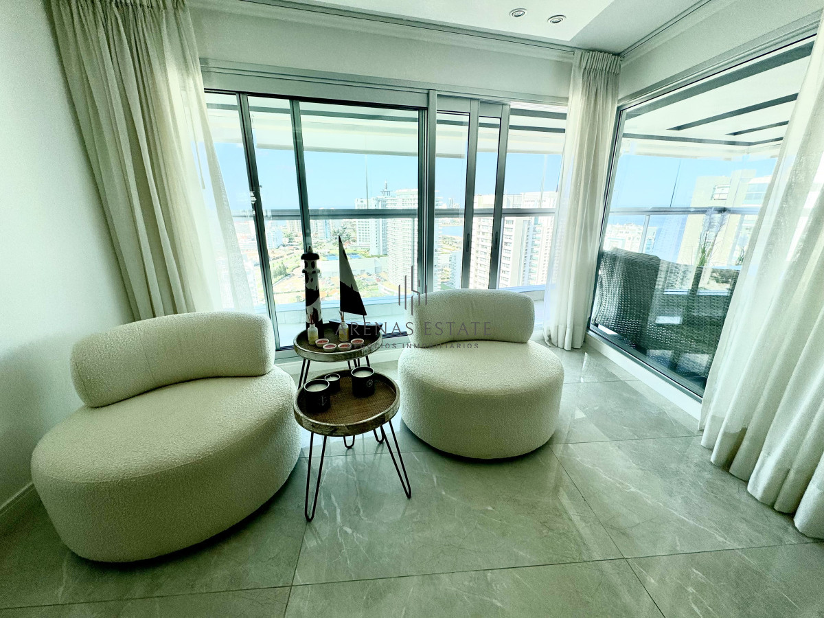 Apartamento ID.3544 - Espectacular Penthouse en Venta en Punta del Este  