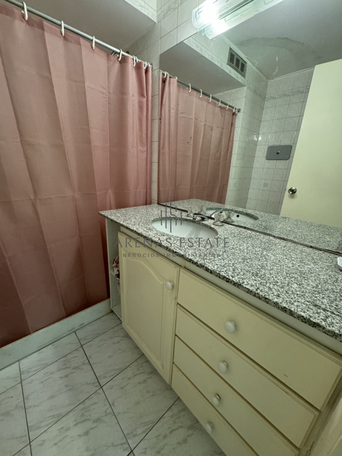 Apartamento ID.3182 - Apartamento de 3 dormitorios en venta en Punta del Este