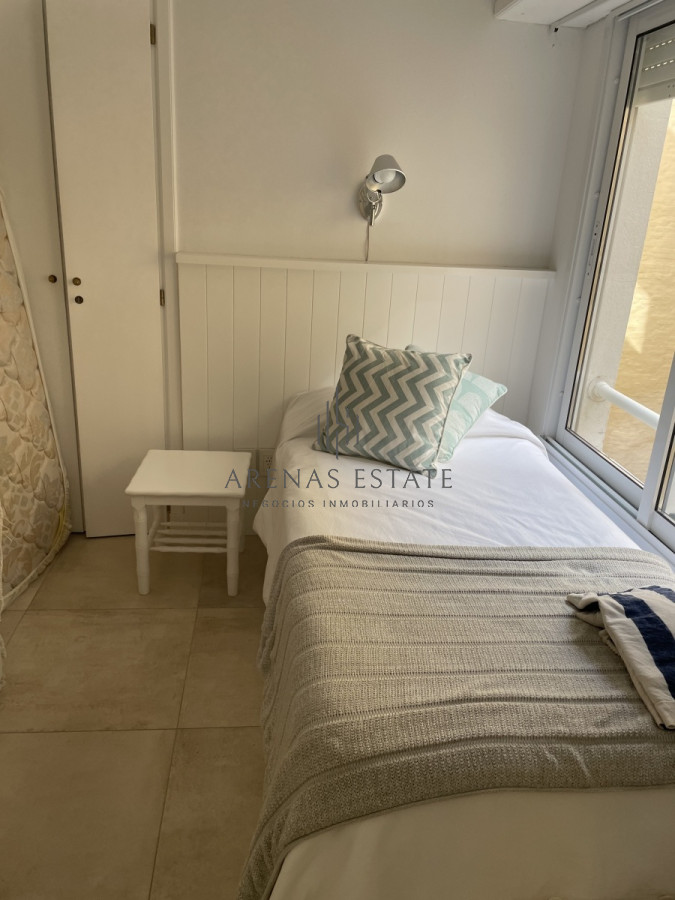 Apartamento ID.1610 - Apartamento de 3 dormitorios con vista al mar , en Brava Punta del Este 