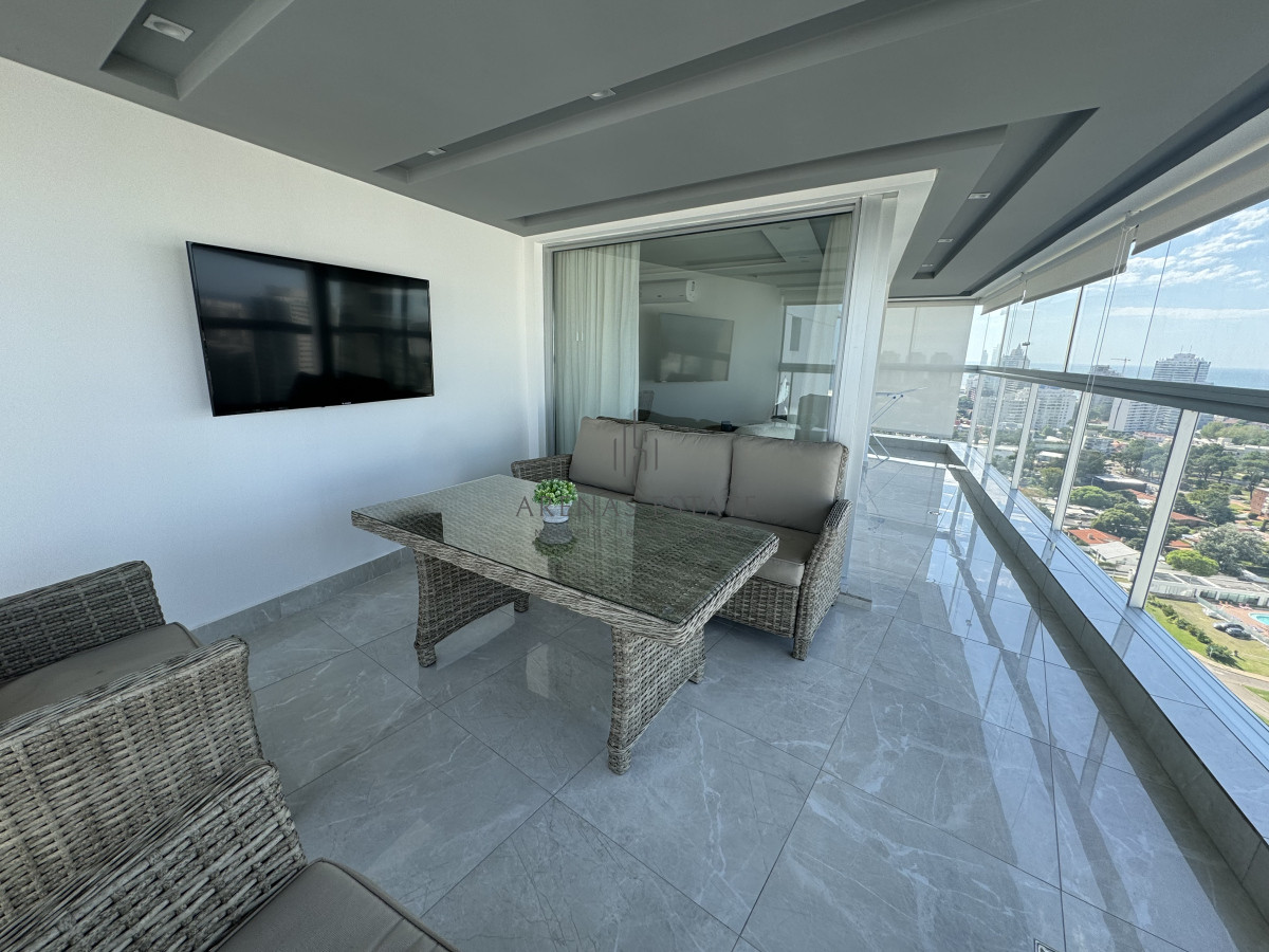 Apartamento ID.3544 - Espectacular Penthouse en Venta en Punta del Este  