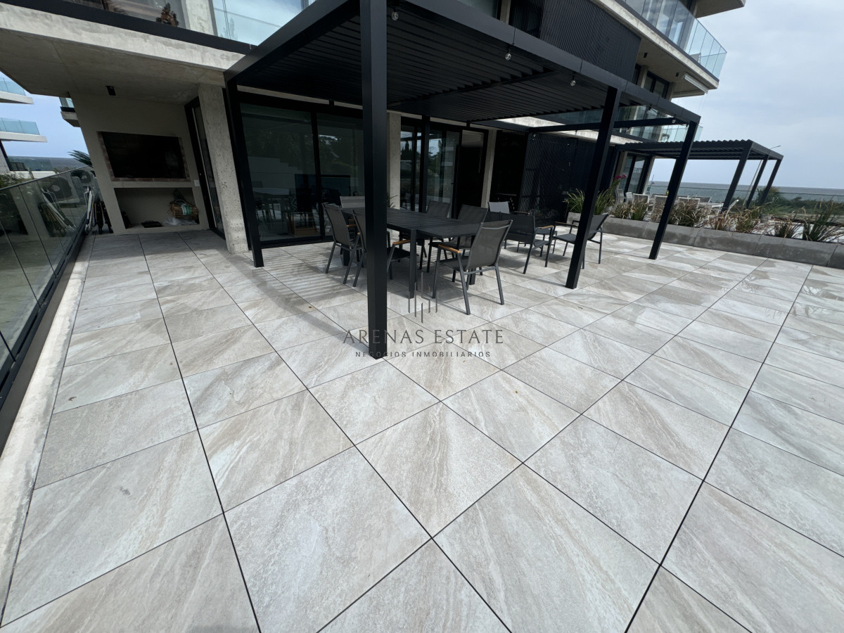 Apartamento ID.3559 - Apartamento en venta en primera linea de playa Mansa , 2 dormitorios 