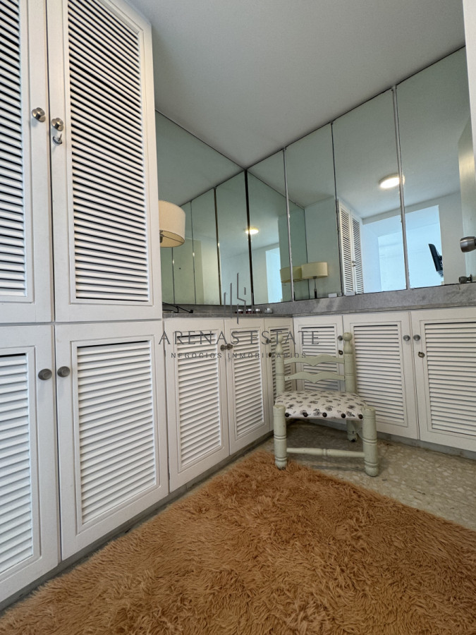 Apartamento ID.3225 - Apartamento de 3 dormitorios en Peninsula , Punta del Este 