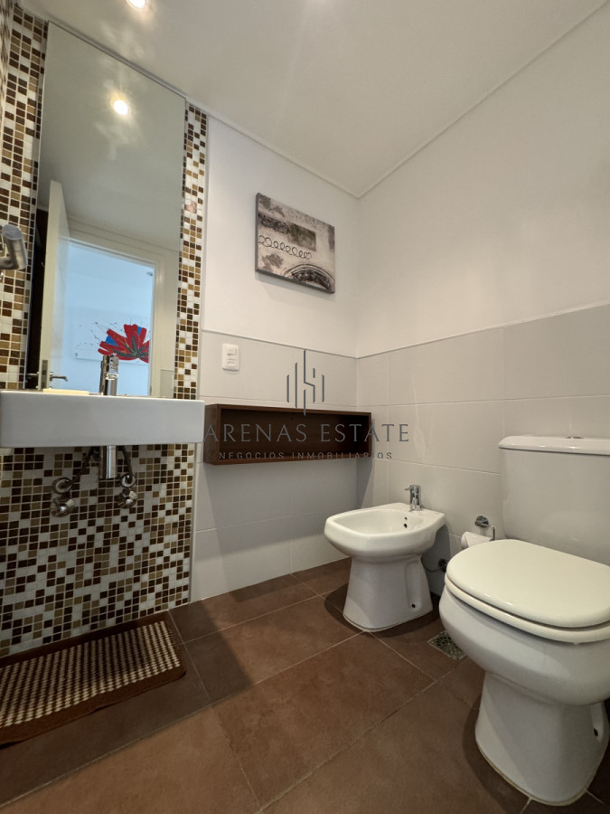 Apartamento ID.3243 - Apartamento de 2 dormitorios en venta en Punta del Este