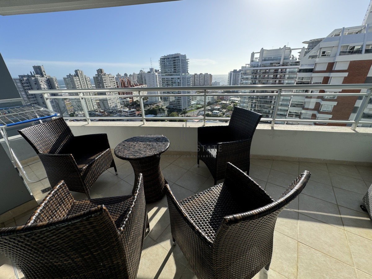 Apartamento ID.3385 - Apartamento de 3 dormitorios en venta en Punta del Este 