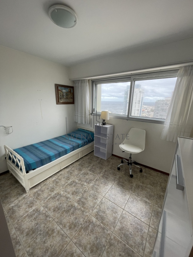 Apartamento ID.95 - Apartamento en venta de 3 dormitorios en Península 