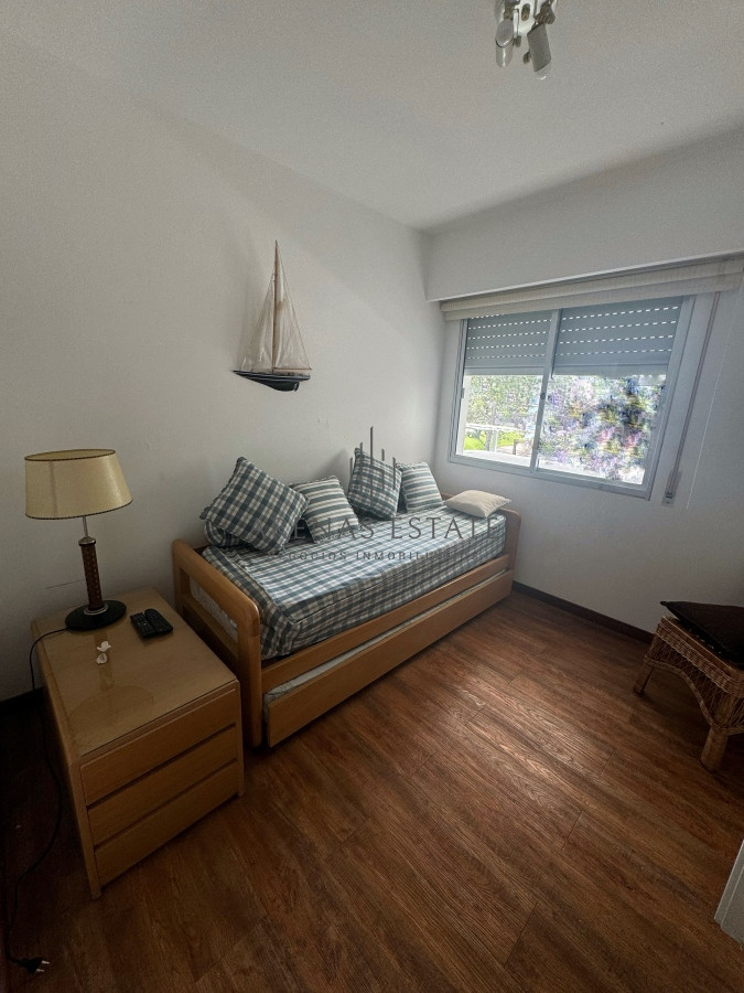 Apartamento ID.3099 - Oportunidad apartamento de 3 dormitorios en venta zona Mansa , Reciclado 