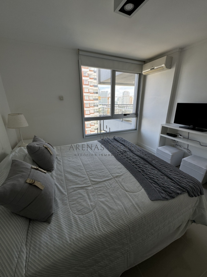 Apartamento ID.3052 - Apartamento d 3 dormitorios  en venta en Punta del Este 