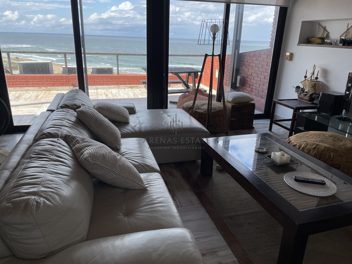 Apartamento ID.1065 - Penthouse en venta en Punta del Este