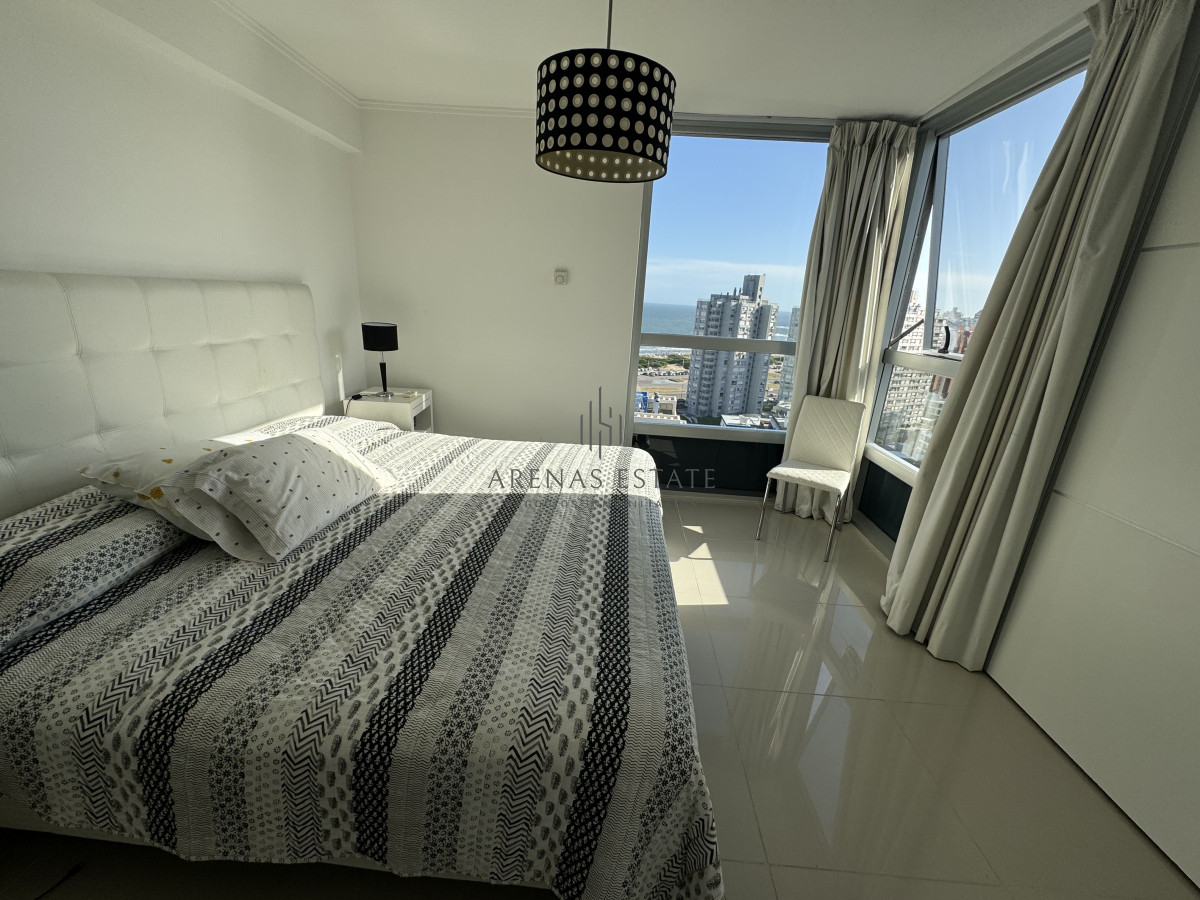 Apartamento ID.3385 - Apartamento de 3 dormitorios en venta en Punta del Este 