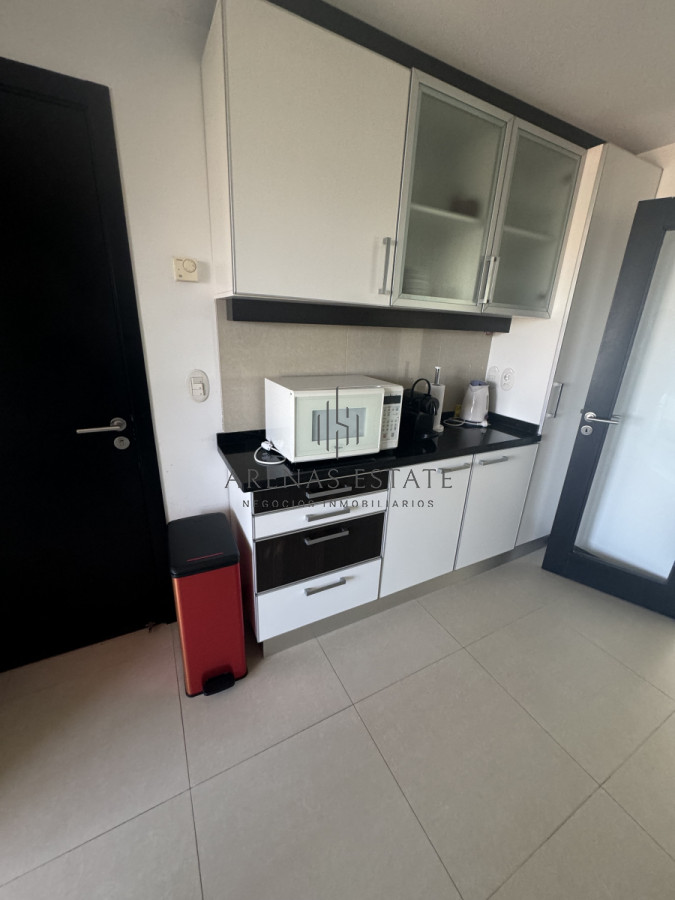 Apartamento ID.3597 - Apartamento de 3 dormitorios en venta en Punta del Este
