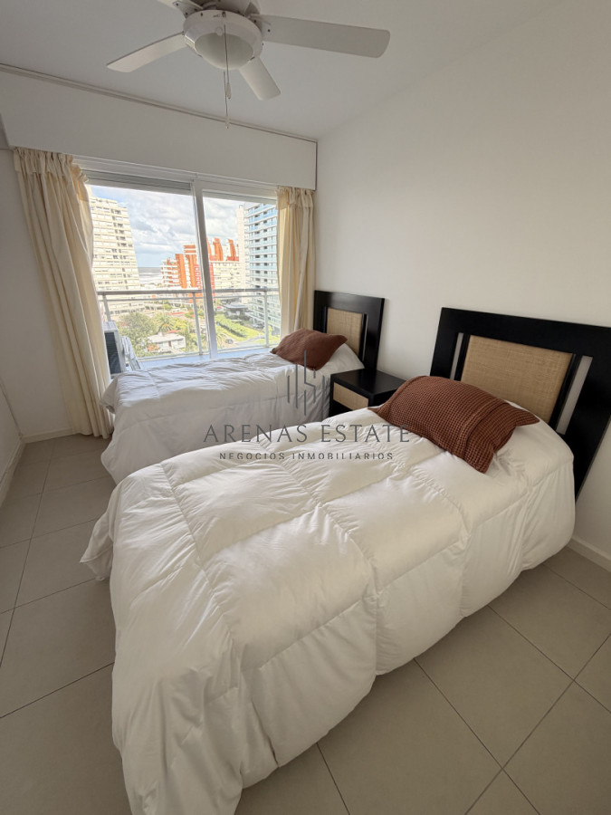 Apartamento ID.4455 - Apartamento de dos dormitorios en venta en Punta del Este