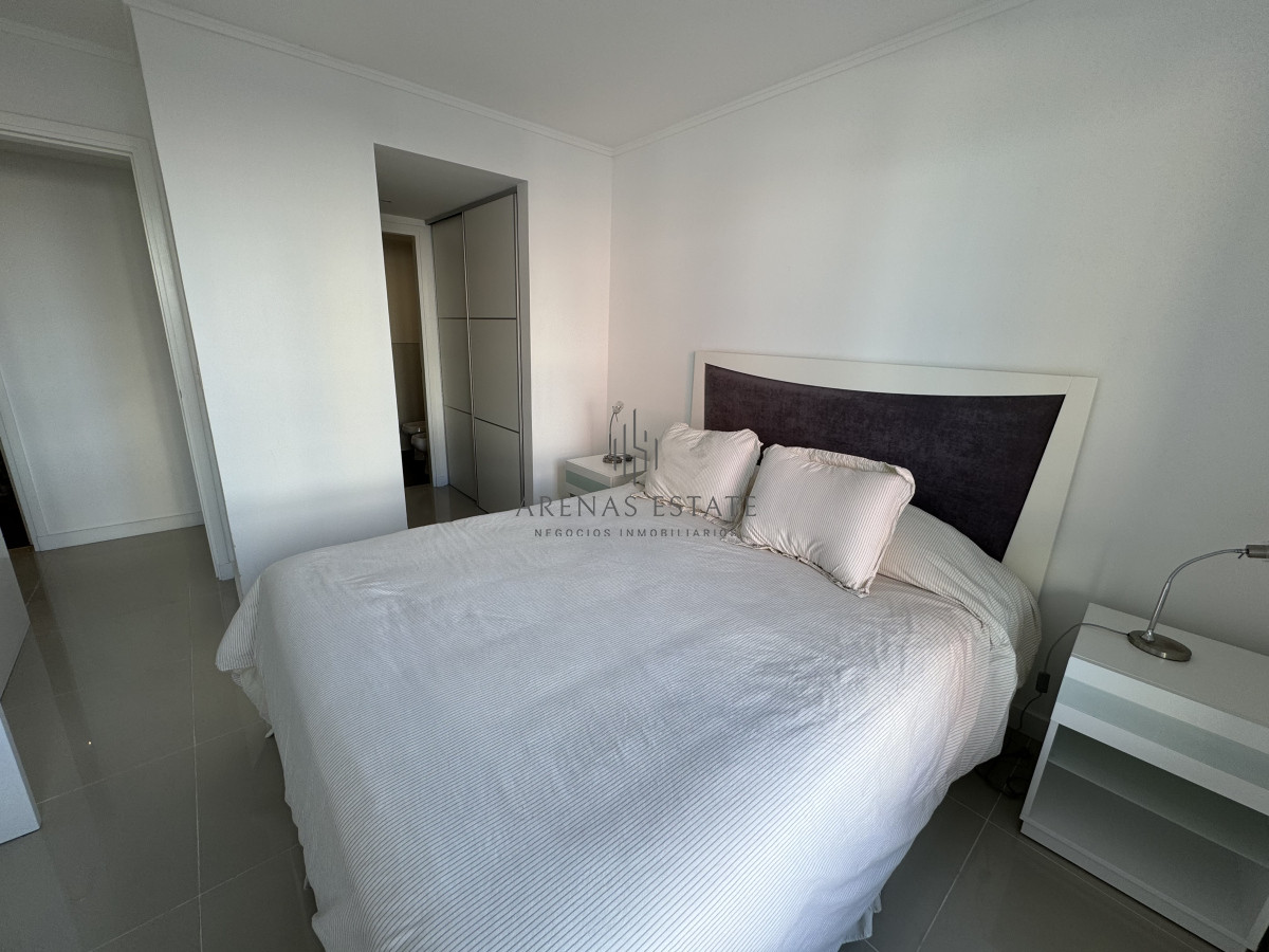 Apartamento ID.3244 - Apartamento de 2 dormitorios en venta en Punta del Este 