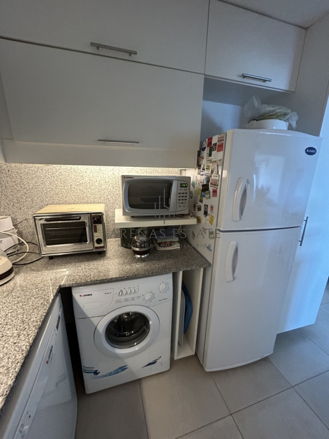 Apartamento ID.1845 - Excepcional apartamento de 3 dormitorios zona Mansa , Punta del este 