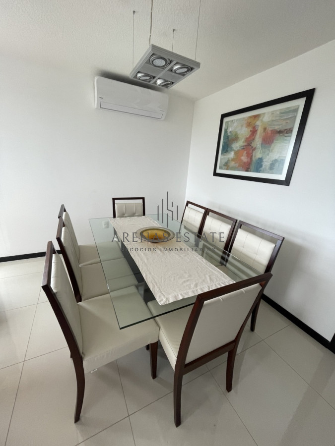 Apartamento ID.1623 -  Apartamento en venta con 3 dormitorios, Roosevelt , Punta del Este 