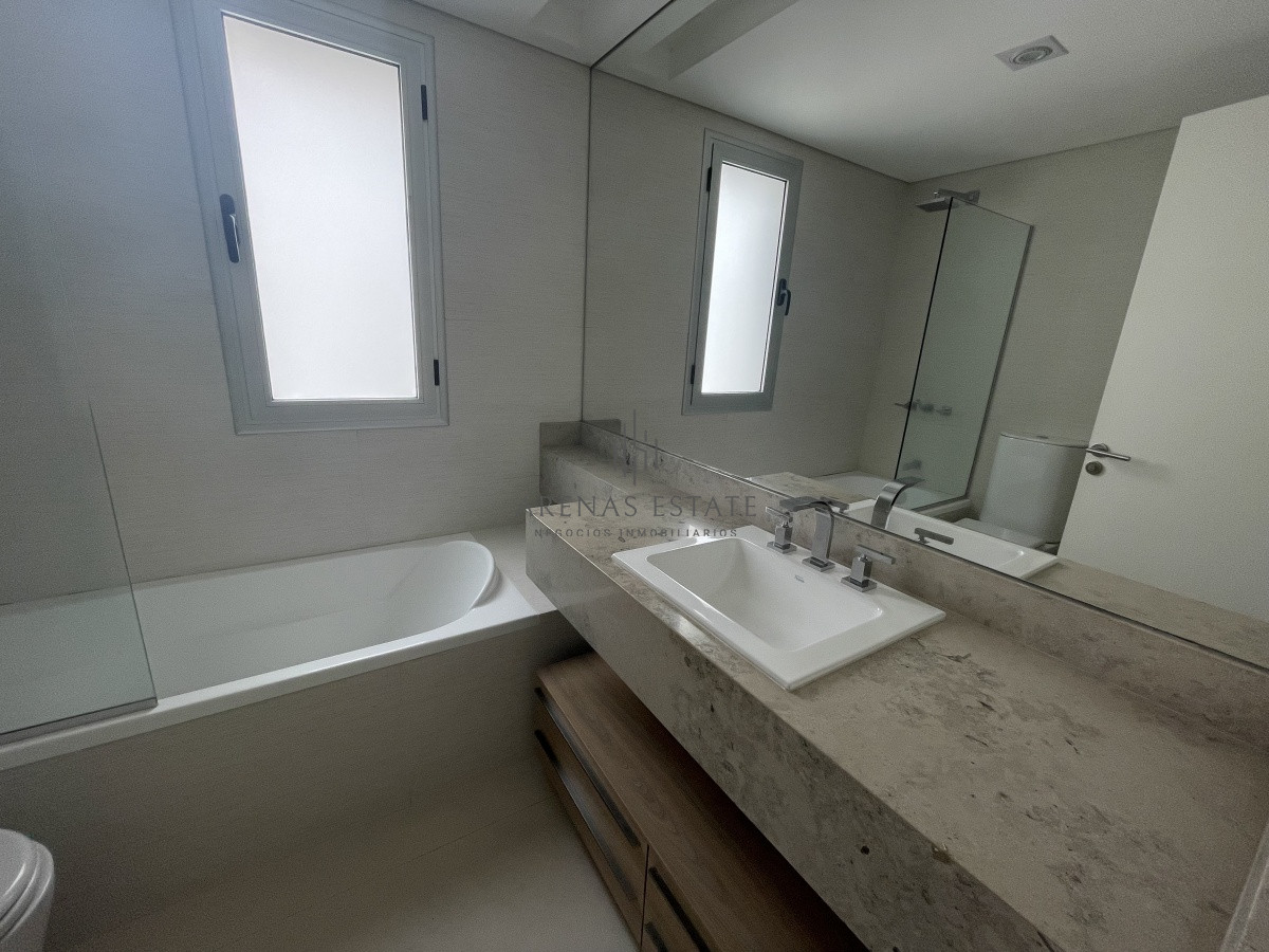 Apartamento ID.1122 - Excelente apartamento en venta en Punta del Este