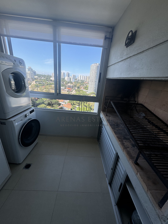 Apartamento ID.3597 - Apartamento de 3 dormitorios en venta en Punta del Este