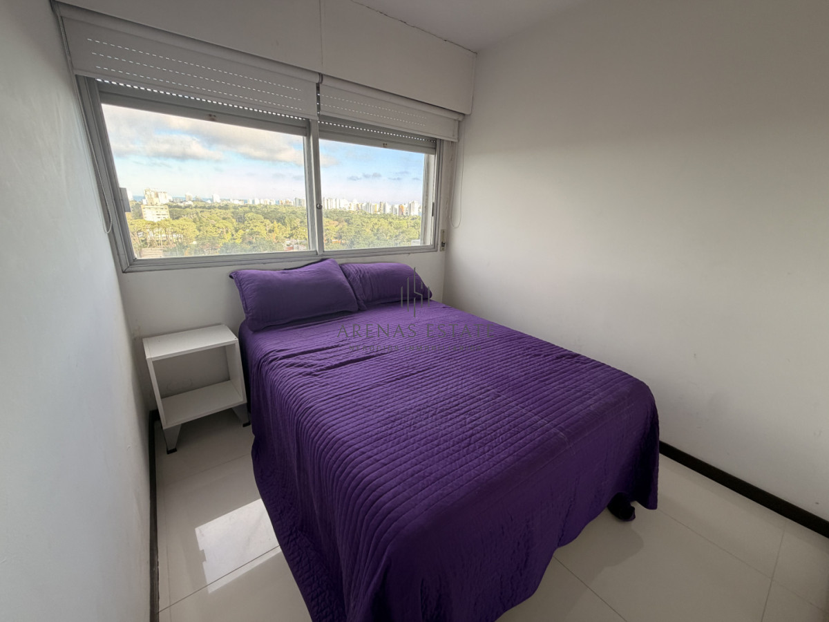 Apartamento ID.260 - Oportunidad en Roosevelt, apartamento de 3 dormitorios , reciclado 