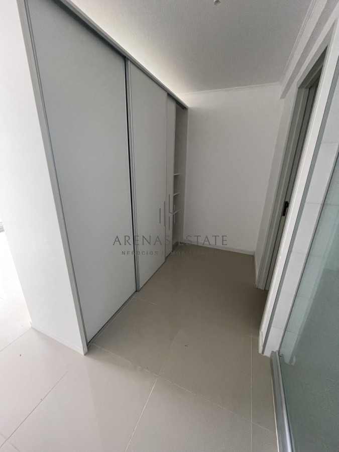 Apartamento ID.1491 - Apartamento a estrnar en venta Aidy Grill , Punta del Este
