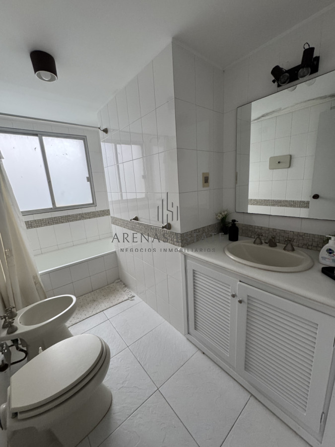 Apartamento ID.3766 - Apartamento en venta de 3 dormitorios en primera linea de la Mansa 