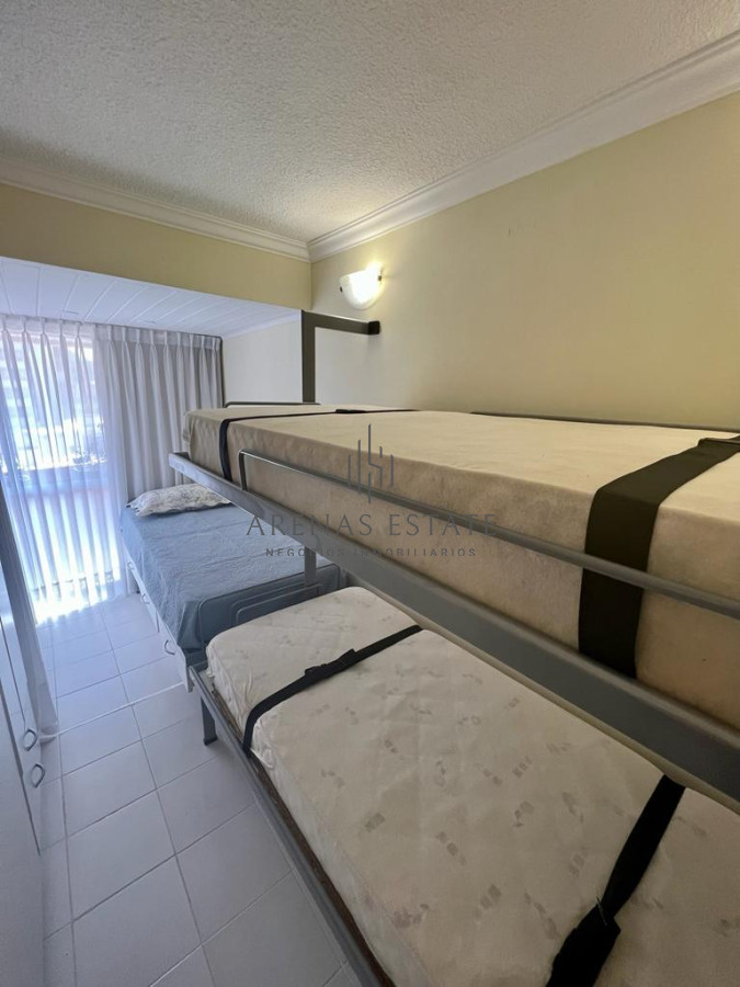 Apartamento ID.2782 - Apartamento en venta de 1 dormitorio y medio en Punta del Este 