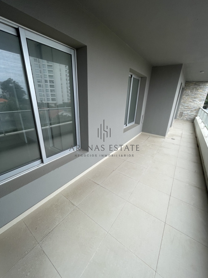 Apartamento ID.1491 - Apartamento a estrnar en venta Aidy Grill , Punta del Este