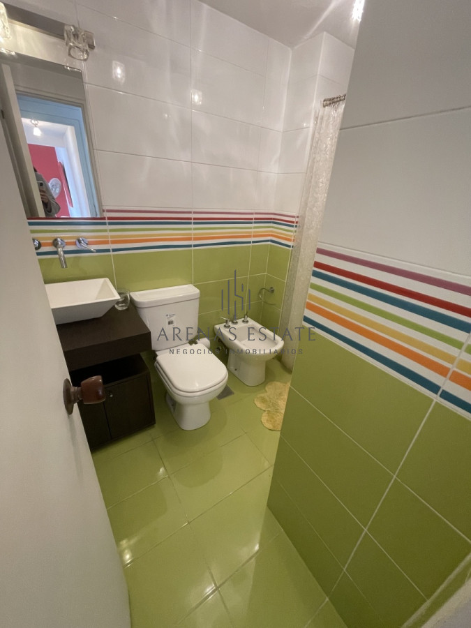 Apartamento ID.1674 - Apartamento de dos dormitorios en venta en Punta del este . primera linea de la mansa 