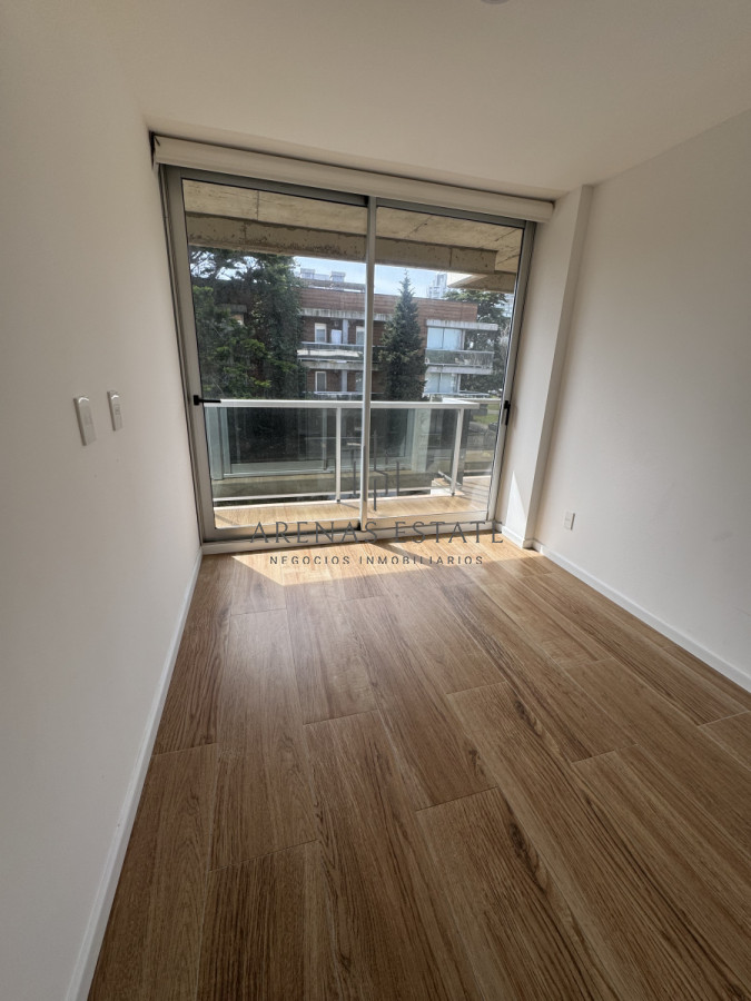 Apartamento ID.3982 - Apartamento en venta a estrenas de dos dormitorios en zona Mansa 