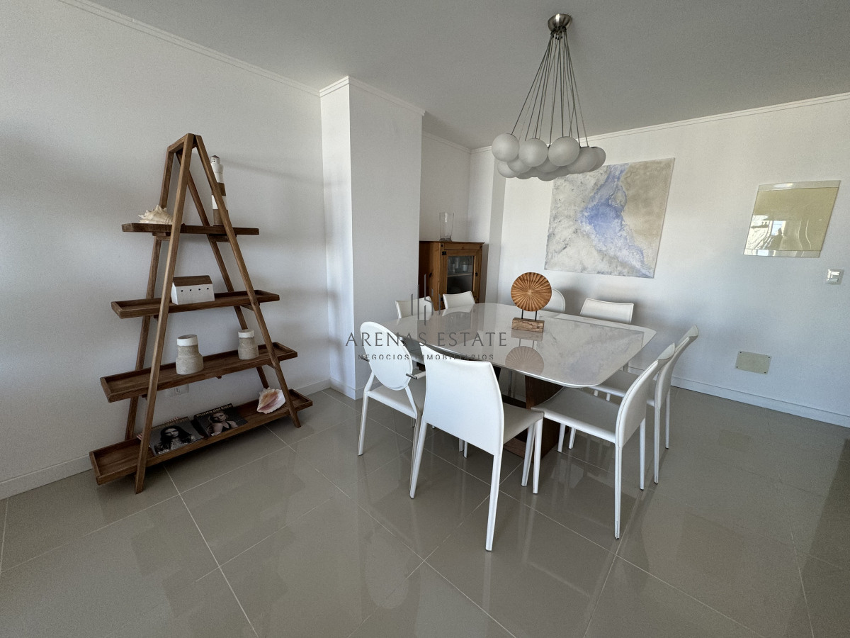 Apartamento ID.3181 - Apartamento de 3 dormitorios en zona chiverta , Punta del Este 
