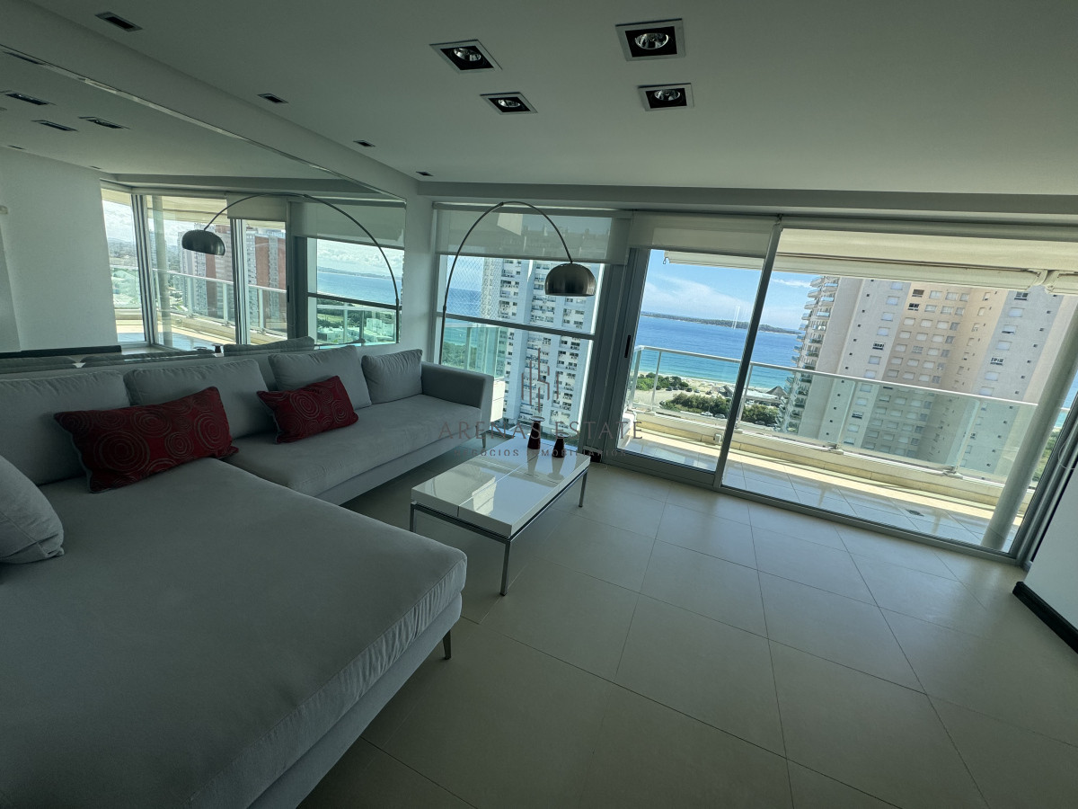 Apartamento ID.3597 - Apartamento de 3 dormitorios en venta en Punta del Este
