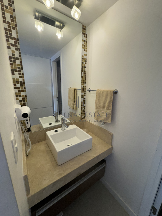Apartamento ID.3594 - Apartamento en venta de 3 dormitorios , Punta del Este Zona Chiverta 