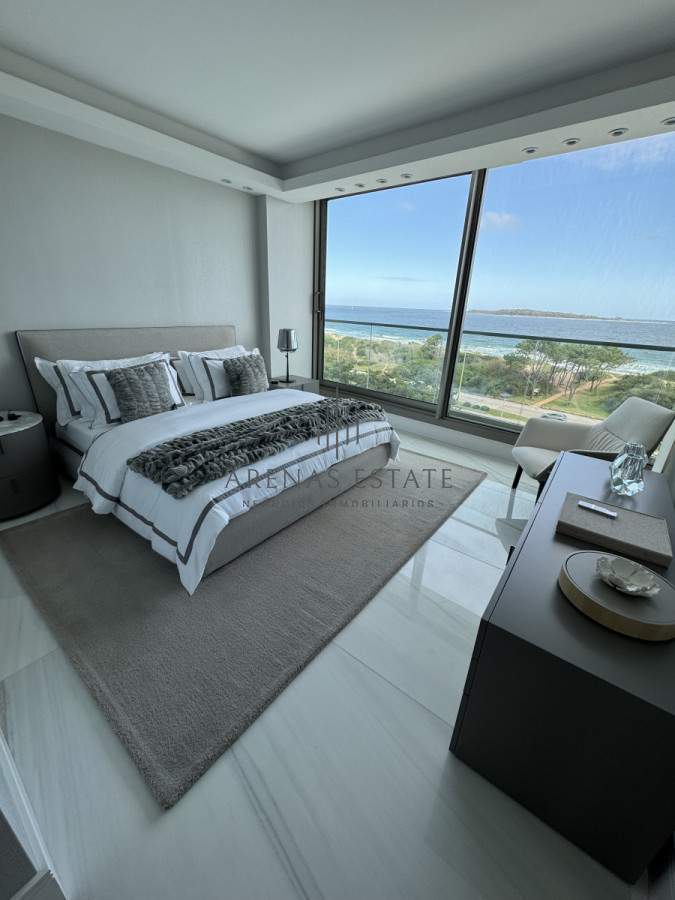 Apartamento ID.3703 - Exclusivo apartamento en venta en primera linea de la Mansa ,Fendi Chateau Punta del Este