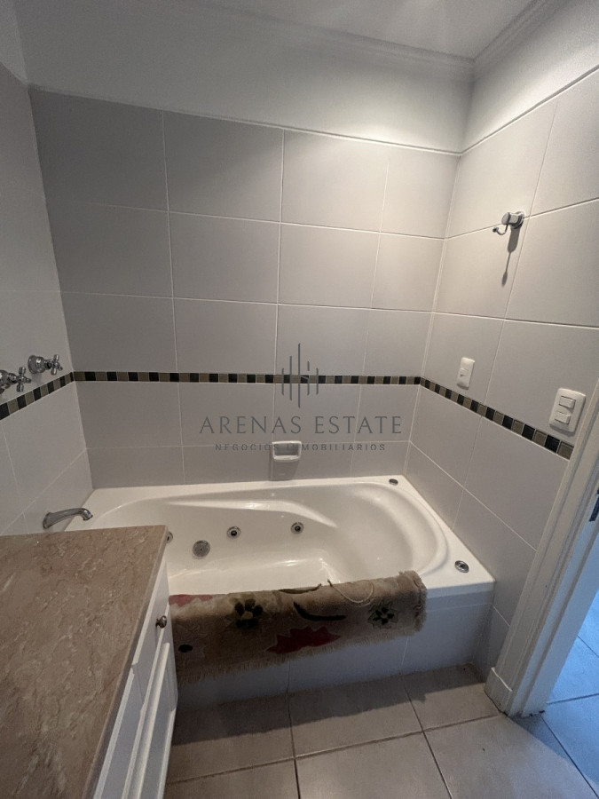 Apartamento ID.2029 - Excecpcional apartamento de 3 dormitorios en vena en Punta del Este , zona Brava 
