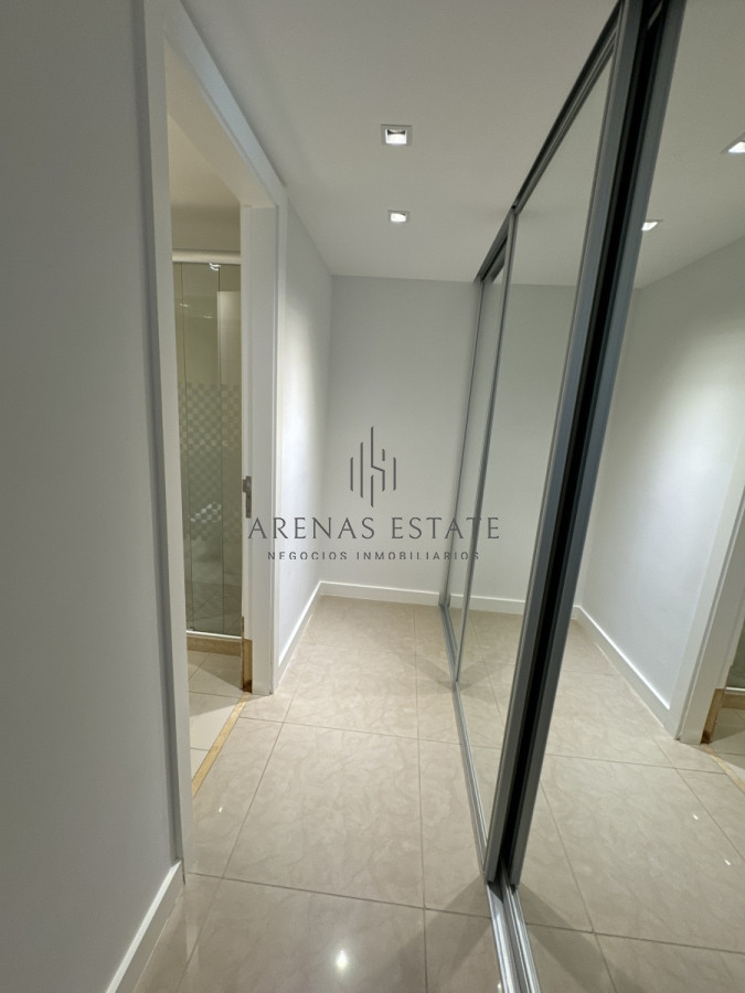 Apartamento ID.2989 - Apartamento de 3 dormitorios y dependencia de servicio en primera linea de la Mansa 