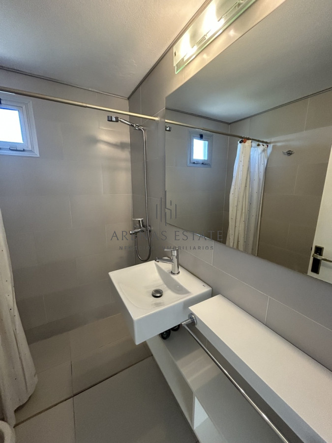 Apartamento ID.1878 - Apartamento en venta de 3 dormitorios en Punta del Este