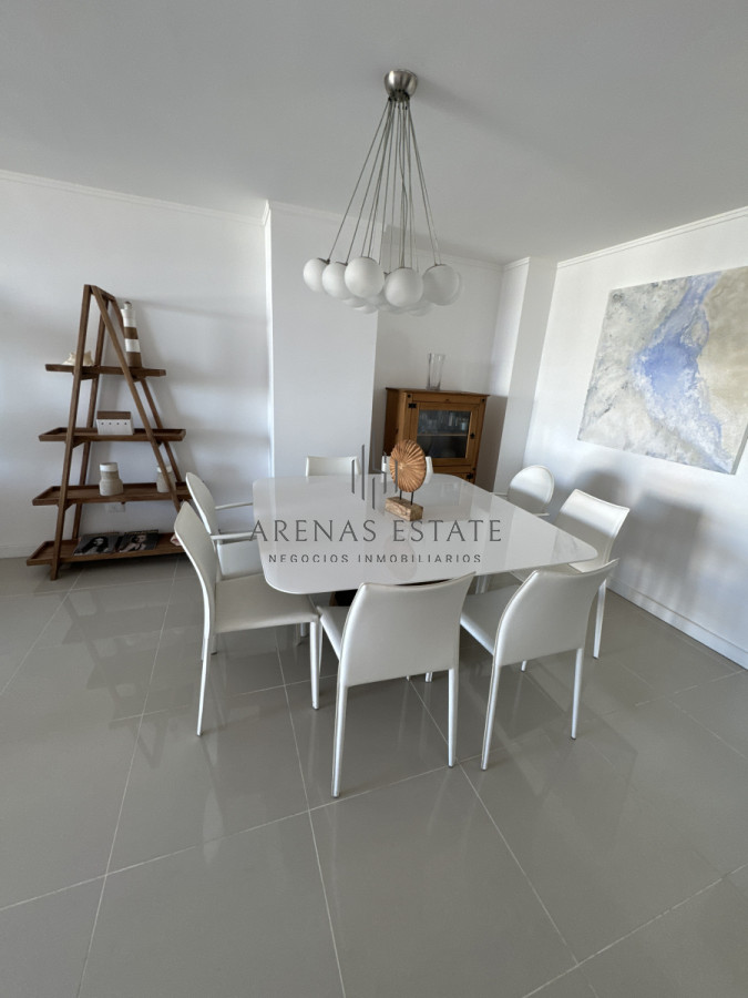 Apartamento ID.3181 - Apartamento de 3 dormitorios en zona chiverta , Punta del Este 