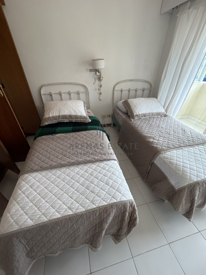 Apartamento ID.2072 - Apartamento de 3 dormitorios en venta Zona brava , Punta del Este