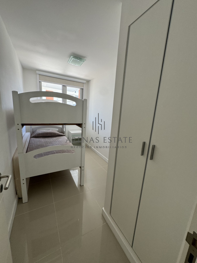 Apartamento ID.3243 - Apartamento de 2 dormitorios en venta en Punta del Este